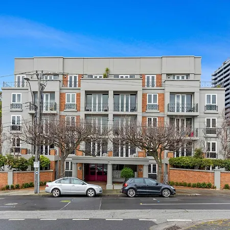 Lovely Boutique 1-Bed Unit With Gym & Pool Melbourne Exterior photo