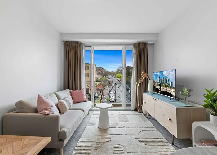 Lovely Boutique 1-Bed Unit With Gym & Pool