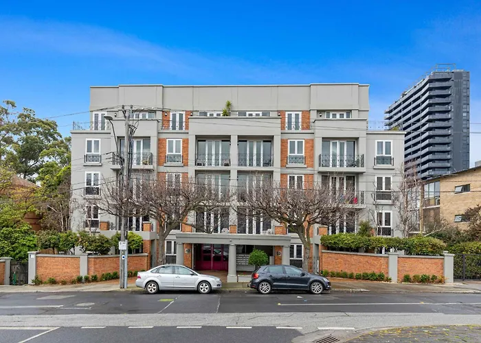 Lovely Boutique 1-Bed Unit With Gym & Pool